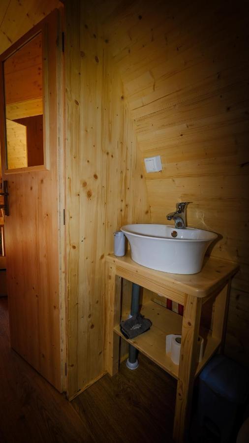 Les Roulottes De La Ferme Des Chanaux Saint-Julien-d'Ance Zewnętrze zdjęcie