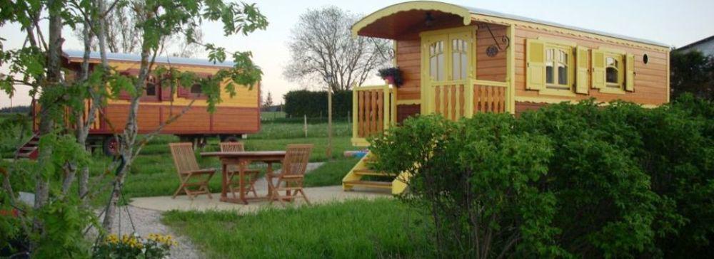 Les Roulottes De La Ferme Des Chanaux Saint-Julien-d'Ance Zewnętrze zdjęcie